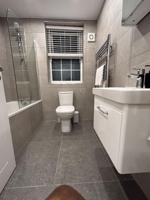 1 Bed High Quality Modern Flat Lägenhet Edgware Exteriör bild